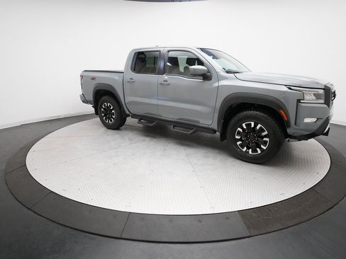 Used 2024 Nissan Frontier PRO-4X w/ Pro Convenience Package image 13