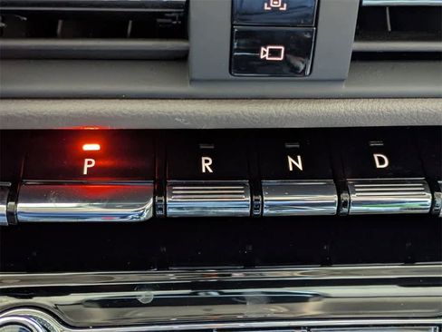 Used 2022 Lincoln Corsair FWD w/ Premium Package image 29