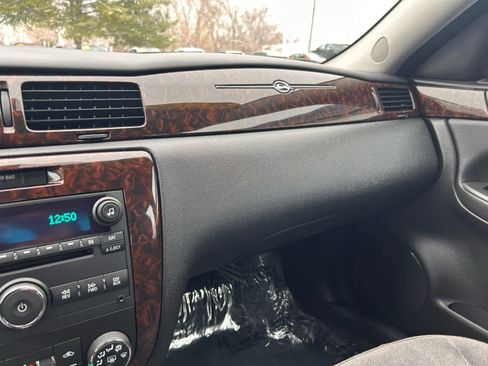 Used 2012 Chevrolet Impala LT image 17