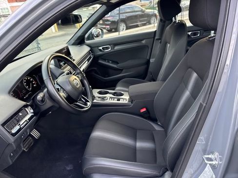 Certified 2025 Honda Civic Sport image 3