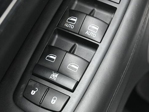 Used 2020 Jeep Grand Cherokee High Altitude AWD/4WD image 14