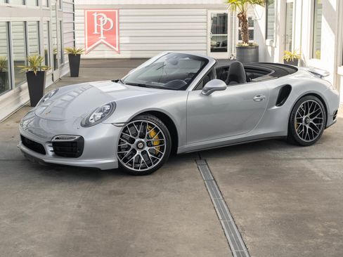 Used 2014 Porsche 911 Turbo S AWD/4WD image 2