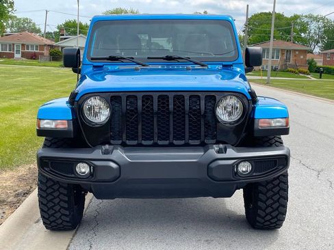 Used 2022 Jeep Gladiator Sport AWD/4WD image 3