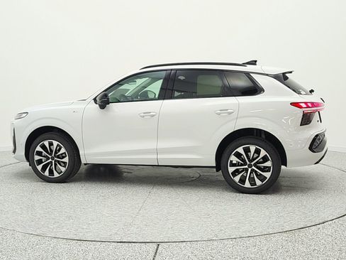 New 2026 Audi Q3 quattro 2.0T AWD/4WD image 8