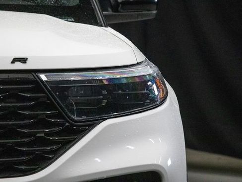 Used 2024 Ford Explorer ST-Line w/ Class IV Trailer Tow Package image 5