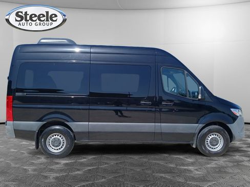 Used 2023 Mercedes-Benz Sprinter 2500 image 4