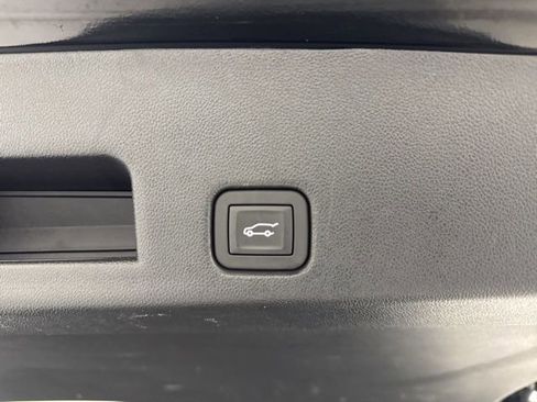 Used 2026 Chevrolet Traverse LT AWD/4WD image 28