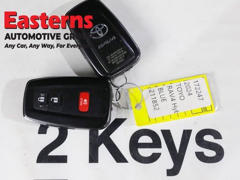 Used 2024 Toyota RAV4 XLE AWD/4WD image 24