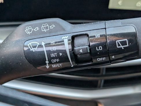 Used 2025 Kia Sorento S w/ Panoramic Sunroof Package FWD image 60
