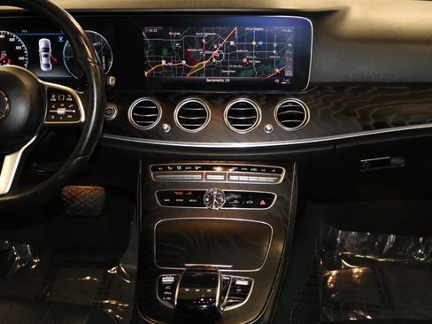 Used 2020 Mercedes-Benz E 350 Sedan image 22