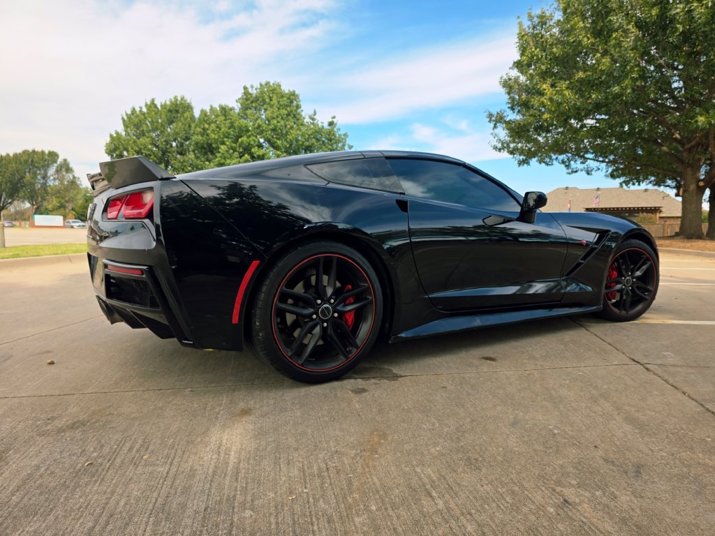 Used 2015 Chevrolet Corvette Stingray Coupe w/ 3LT Preferred Equipment Group RWD image 15