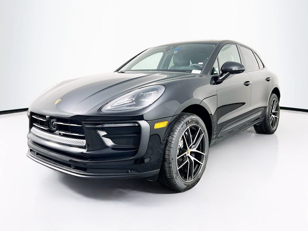 Certified 2026 Porsche Macan AWD/4WD image 1