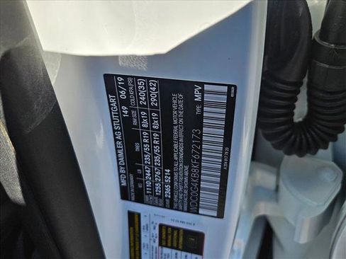 Used 2019 Mercedes-Benz GLC 300 4MATIC image 25