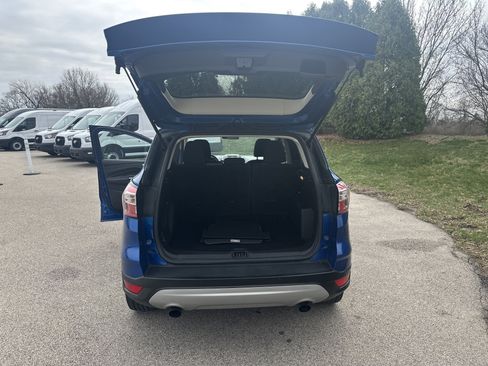 Used 2017 Ford Escape SE w/ Equipment Group 201A image 19