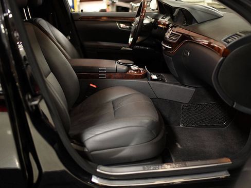 Used 2008 Mercedes-Benz S 550 4MATIC image 23