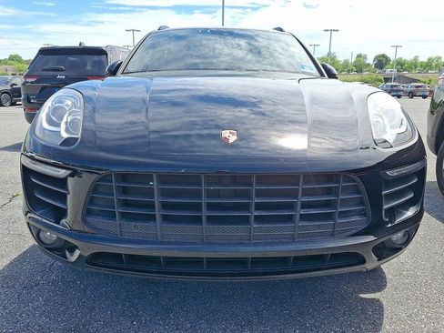 Used 2018 Porsche Macan AWD/4WD image 2