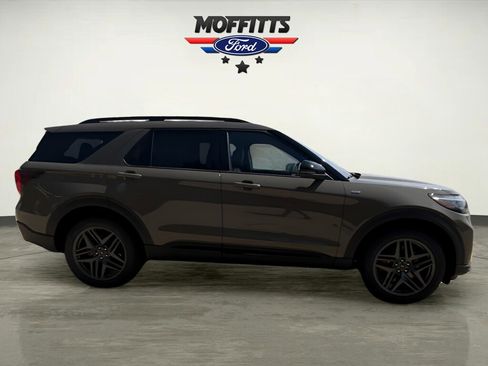 New 2026 Ford Explorer ST-Line w/ ST-Line Street Pack AWD/4WD image 6