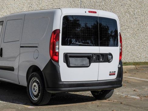 Used 2017 RAM ProMaster City Tradesman image 13