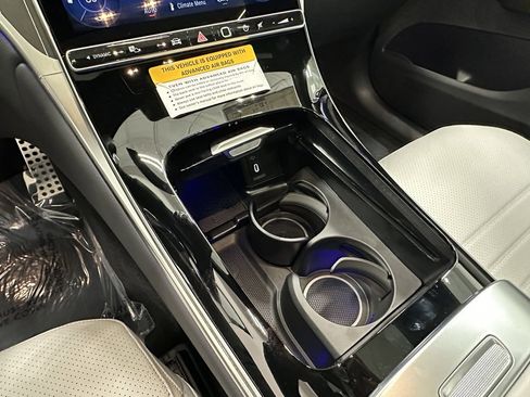 New 2026 Mercedes-Benz GLC 300 image 32