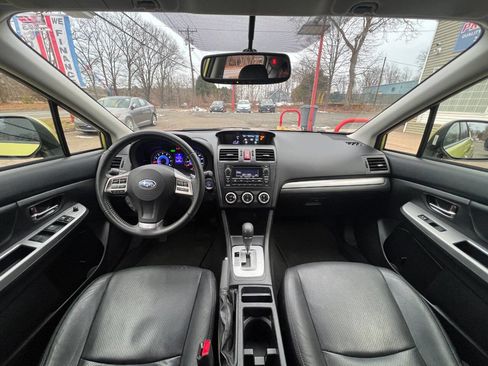 Used 2014 Subaru Crosstrek 2.0i Premium image 10