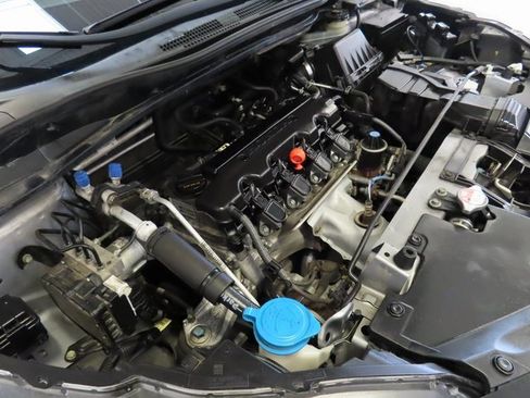 Used 2018 Honda HR-V EX image 34