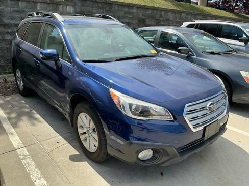 Used 2017 Subaru Outback 2.5i Premium AWD/4WD image 5