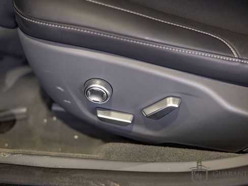 Used 2024 Lucid Air Touring image 24