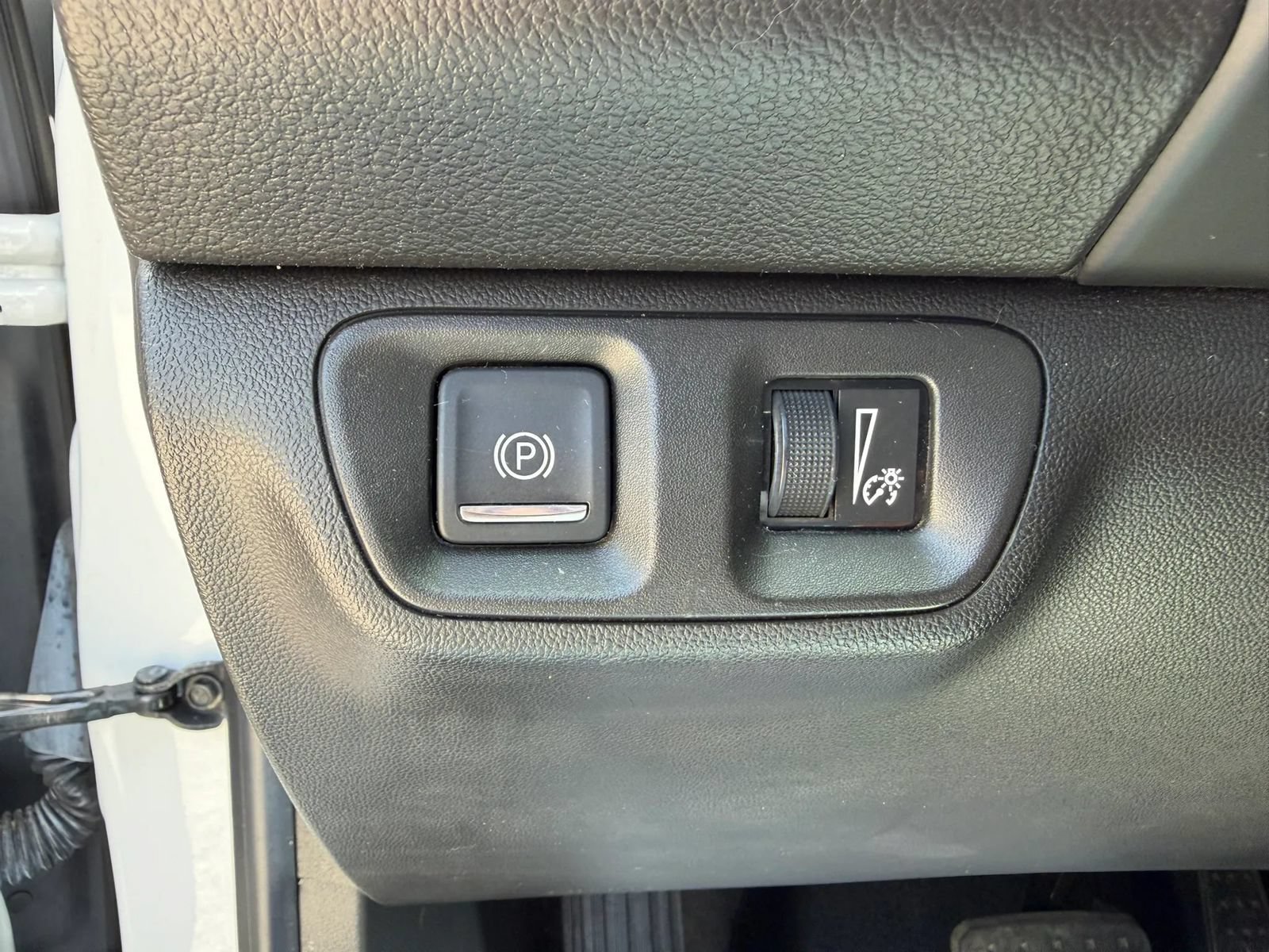Used 2017 GMC Acadia Denali FWD image 21