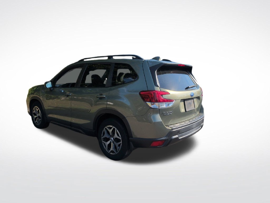 Used 2020 Subaru Forester Premium AWD/4WD image 6