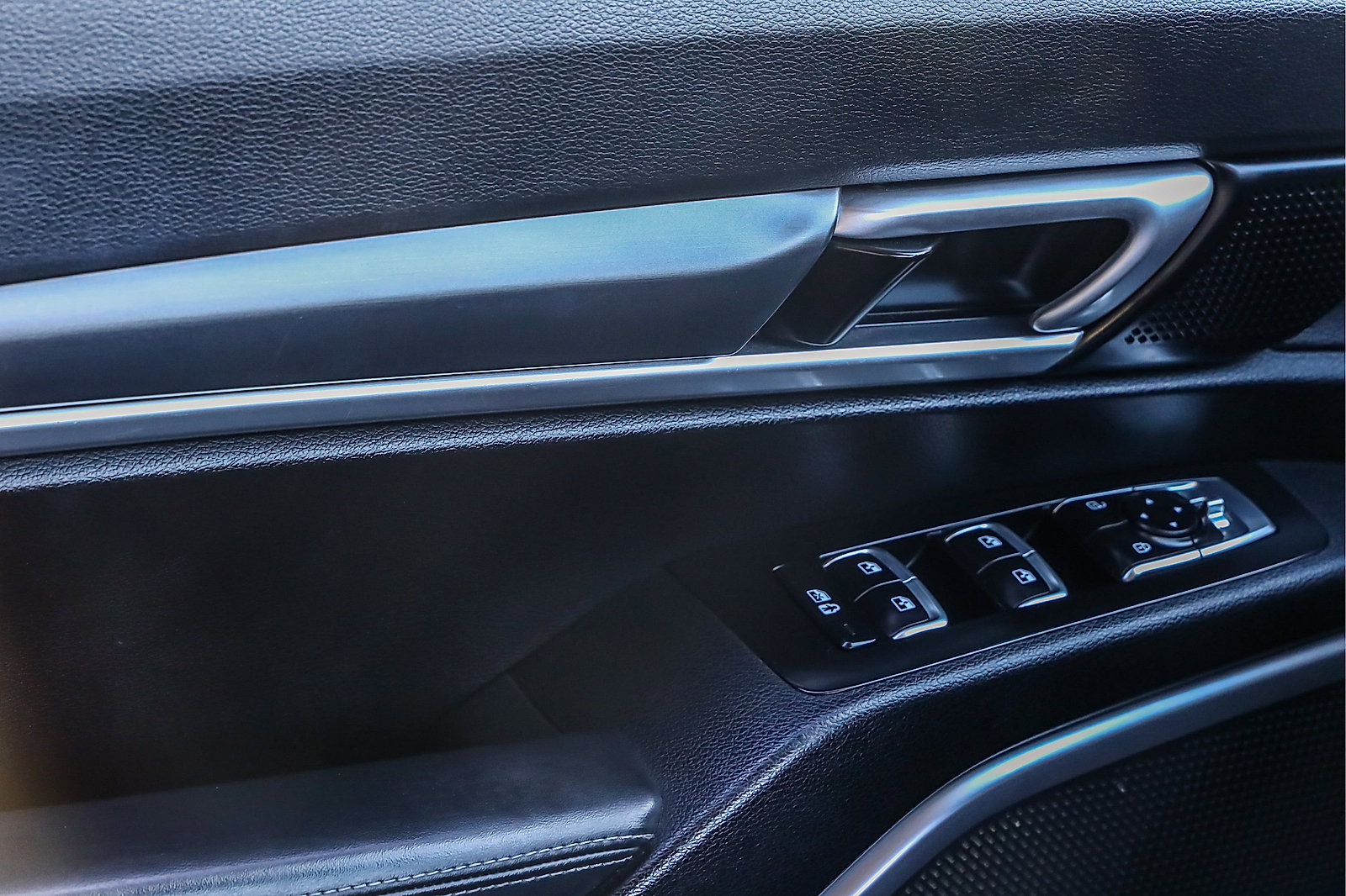 Certified 2022 Kia Telluride LX FWD image 15