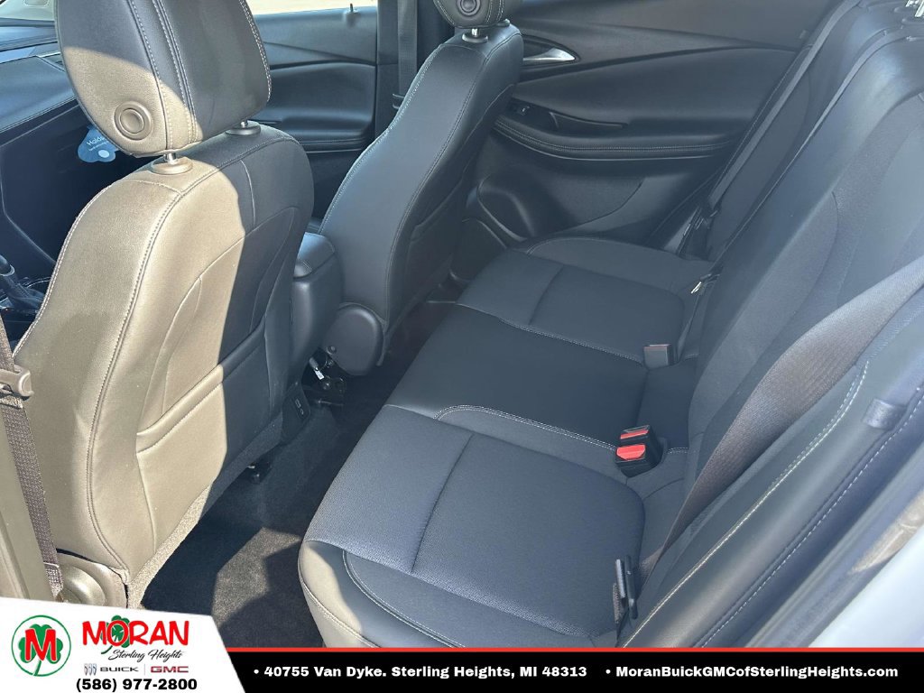 Certified 2024 Buick Encore GX Preferred FWD image 10