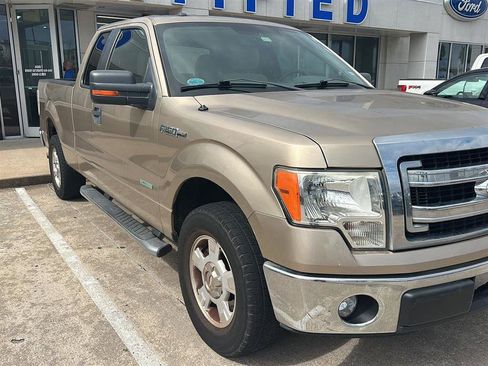 Used 2013 Ford F150 XLT w/ Mid Equipment Group RWD image 2