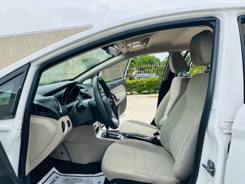 Used 2019 Ford Fiesta SE FWD image 12