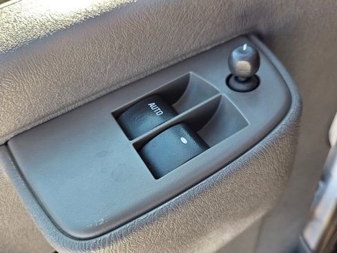 Used 2020 Chevrolet Express 2500 w/ Driver Convenience Package image 31