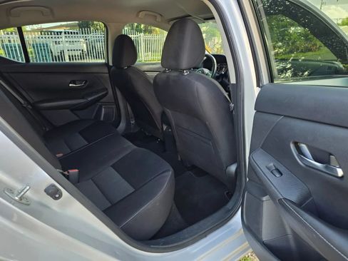 Used 2022 Nissan Sentra SV FWD image 15