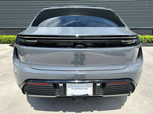 Used 2026 Porsche Macan Turbo Electric AWD/4WD image 12