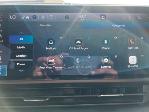 Used 2024 Jeep Wrangler Sahara image 24