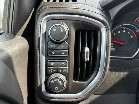 Used 2019 Chevrolet Silverado 1500 LT Trail Boss AWD/4WD image 23