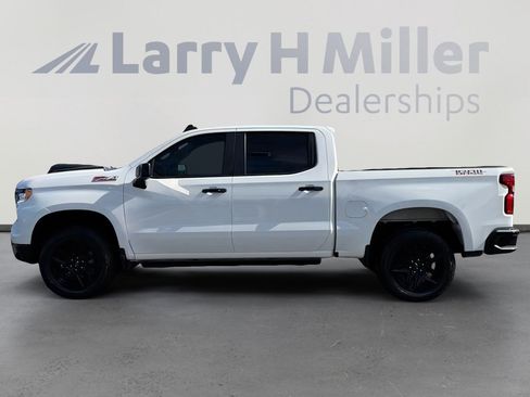 Used 2022 Chevrolet Silverado 1500 LT Trail Boss AWD/4WD image 3