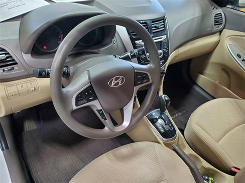 Used 2014 Hyundai Accent GLS w/ Option Group 2 image 10