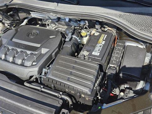 Used 2023 Volkswagen Tiguan SE R-Line FWD image 22