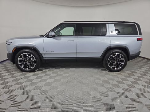 Used 2025 Rivian R1S Adventure AWD/4WD image 2