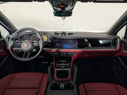 New 2026 Porsche Cayenne S AWD/4WD image 19