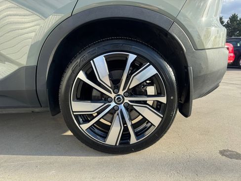 Used 2021 Volvo XC40 P8 Recharge w/ Advanced Package image 26