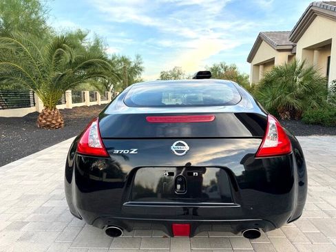 Used 2013 Nissan 370Z Touring image 8