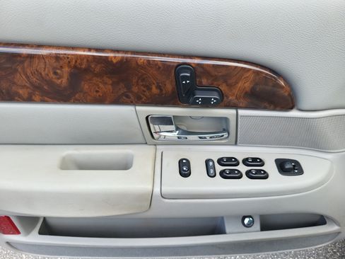 Used 2005 Mercury Grand Marquis GS RWD image 20