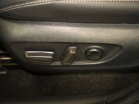 Used 2025 Toyota RAV4 XLE Premium image 43