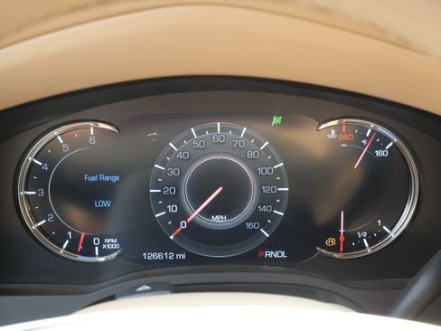 Used 2018 Cadillac Escalade Platinum AWD/4WD image 23