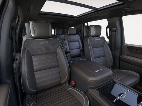 New 2026 GMC Yukon Denali Ultimate w/ LPO, Floor Liner Package AWD/4WD image 16