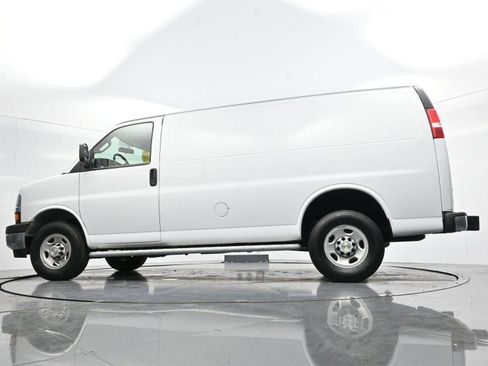 Used 2023 Chevrolet Express 2500 w/ Driver Convenience Package image 43